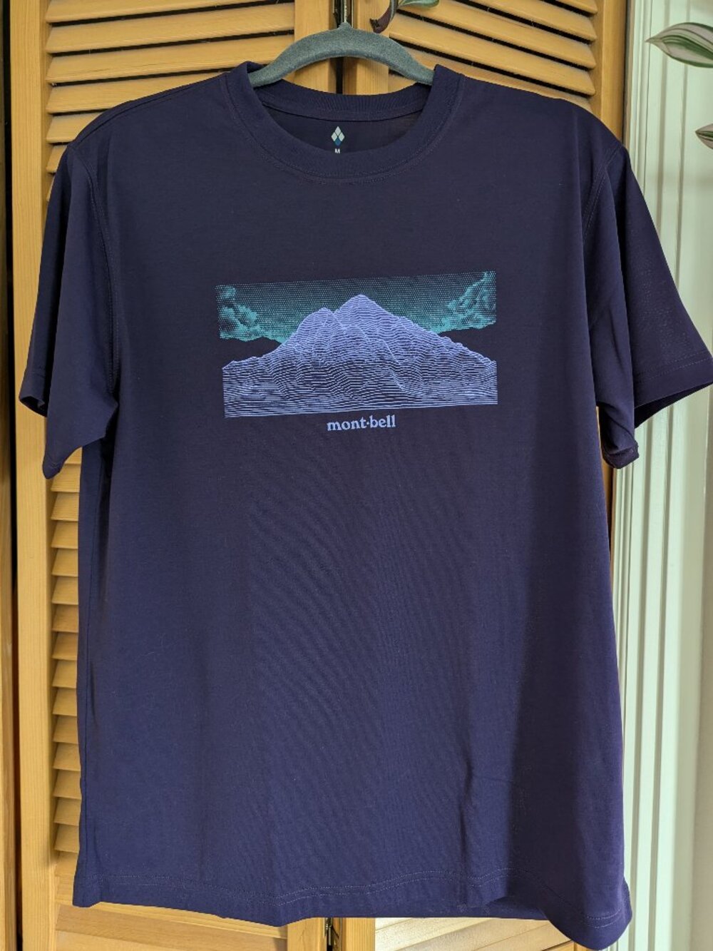 mont-bell Mens short Sleeve Tshirt Purple Geography Mountain Wickron